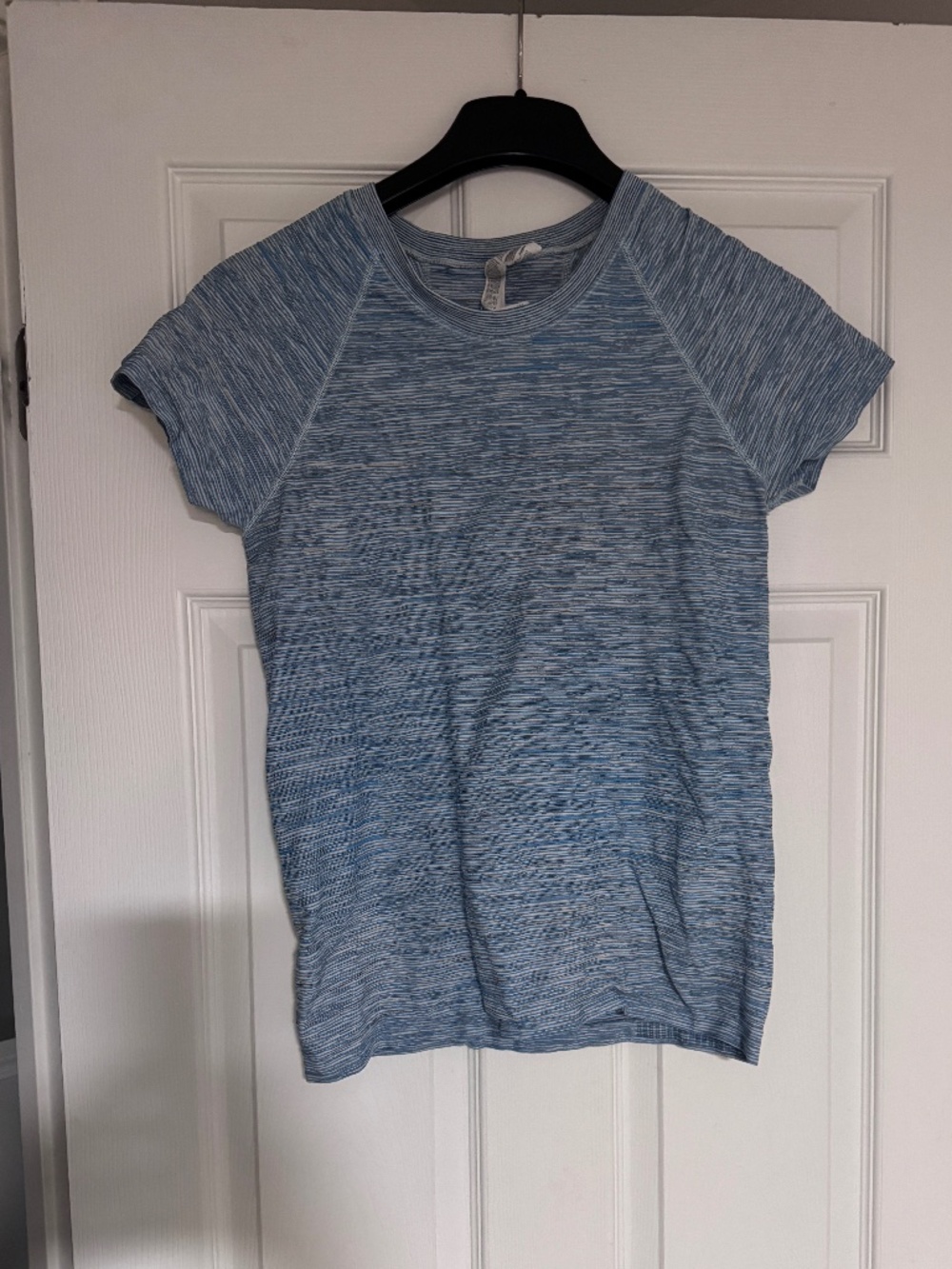 Athleta Short Sleeve Active Top Size L Blue stripe